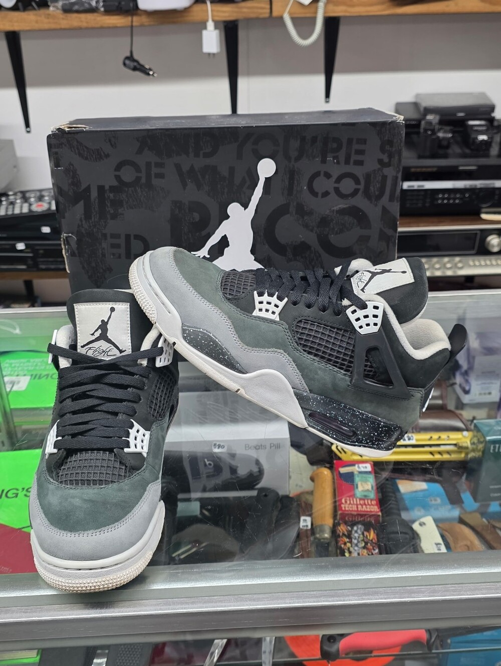 Nike Air Jordan 4 Retro 2024 Fear Black/White/Anthracite Suede Size 10